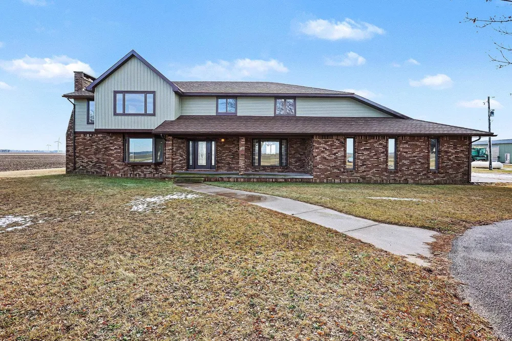 6386 E Washington Hamilton Township, MI 48847