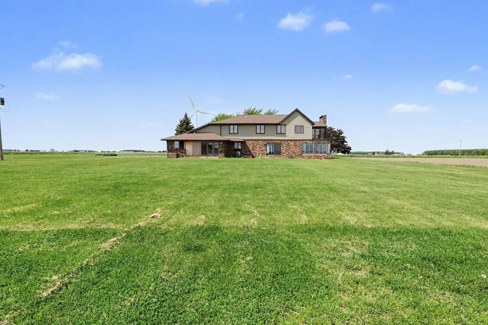 6386 E Washington Hamilton Township, MI 48847