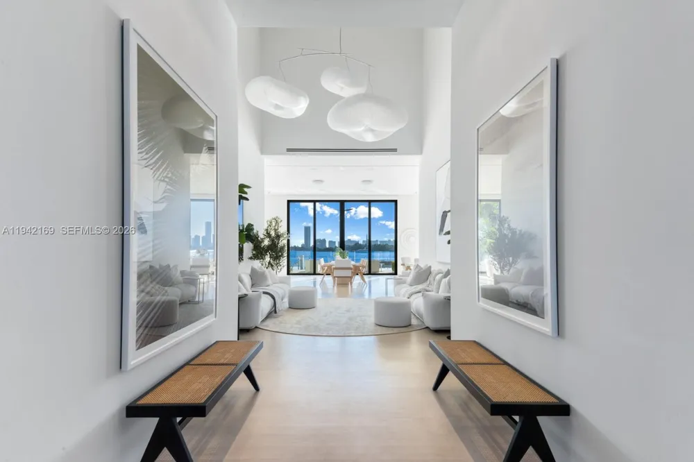 33 E Dilido Dr Miami Beach, FL 33139