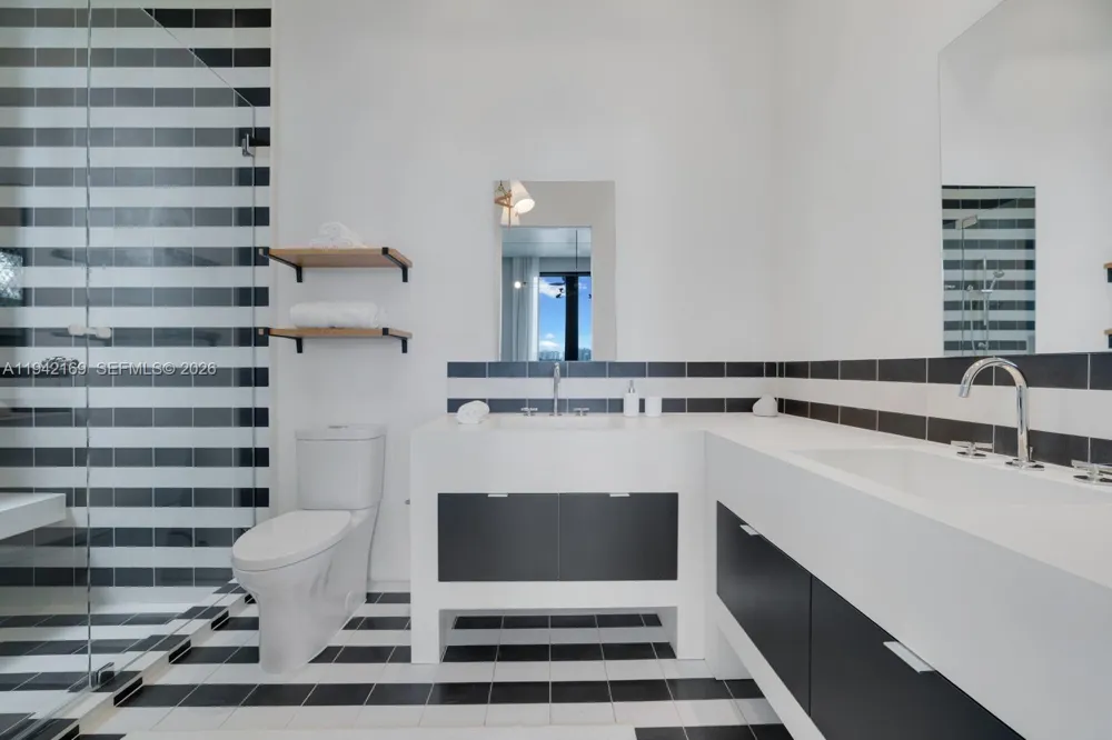 33 E Dilido Dr Miami Beach, FL 33139