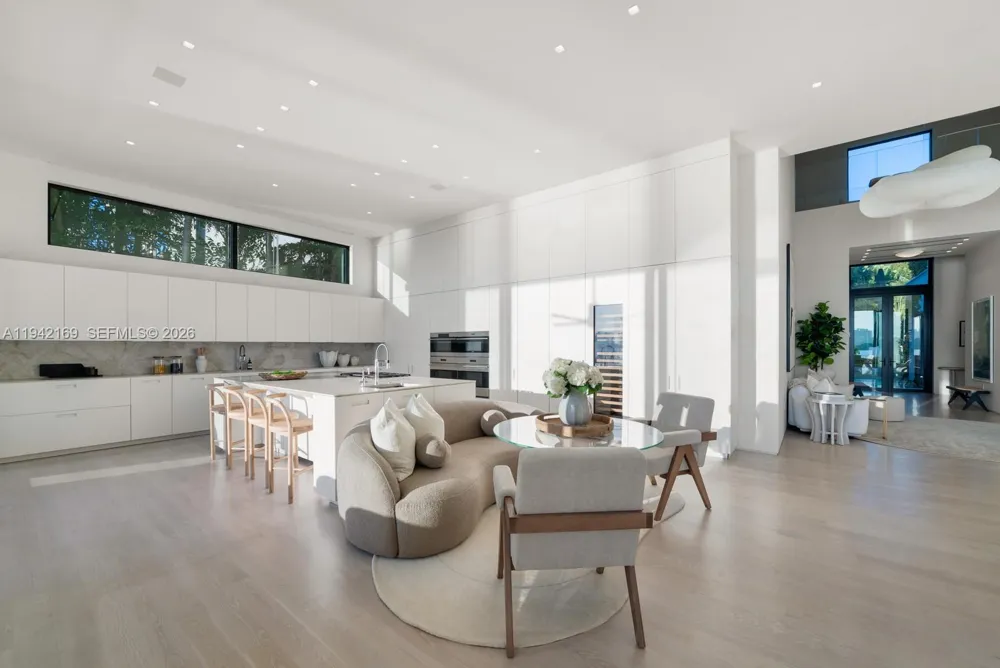 33 E Dilido Dr Miami Beach, FL 33139