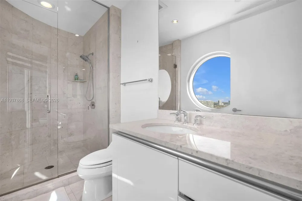 16051 Collins Ave #2001 Sunny Isles Beach, FL 33160