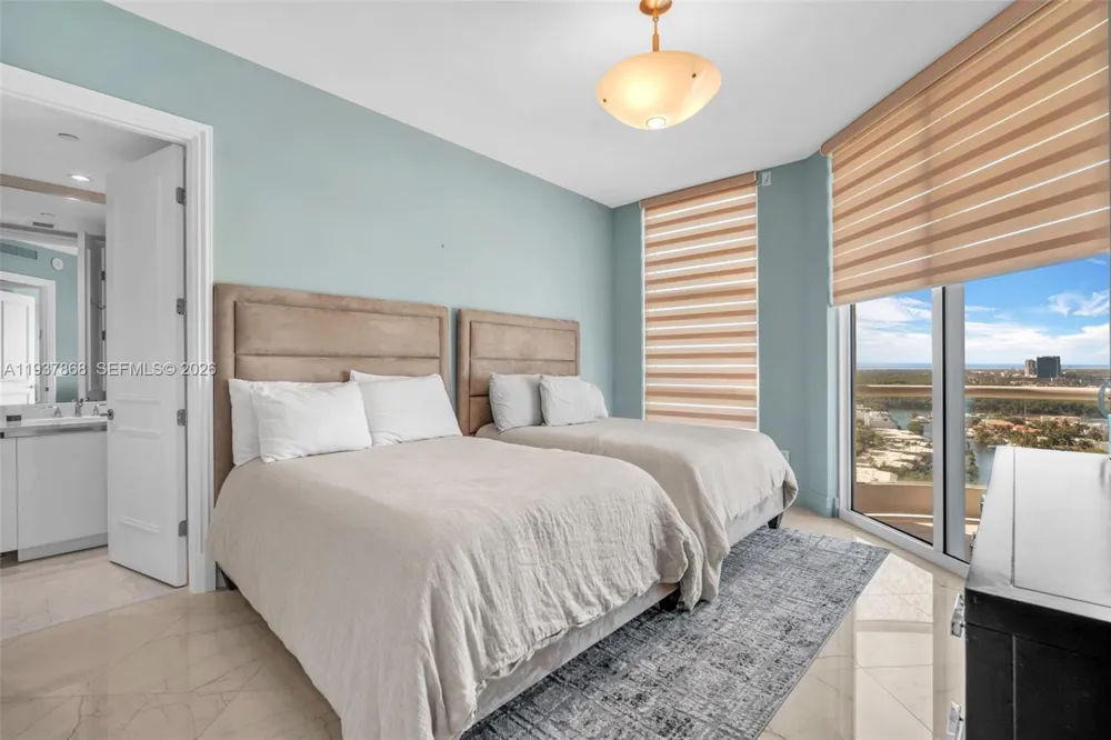 16051 Collins Ave #2001 Sunny Isles Beach, FL 33160