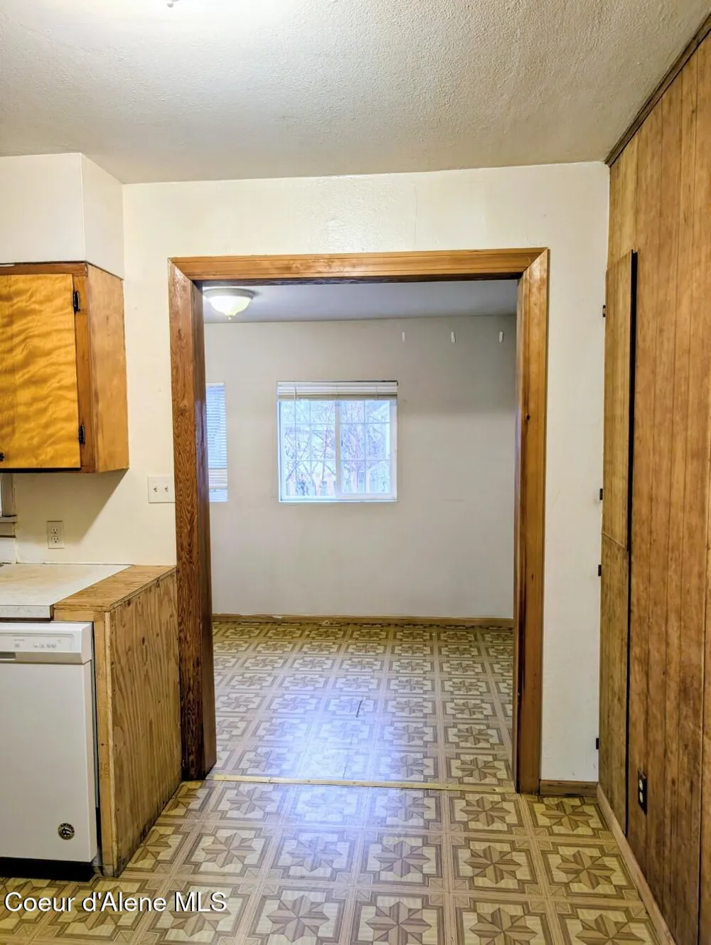 6873 Hill Side Aly Bonners Ferry, ID 83805