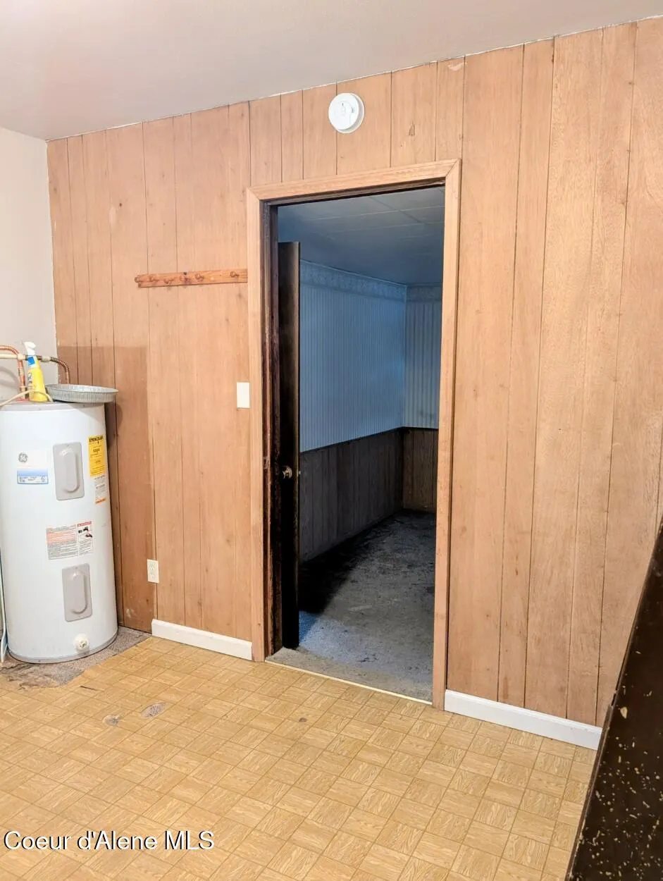 6873 Hill Side Aly Bonners Ferry, ID 83805