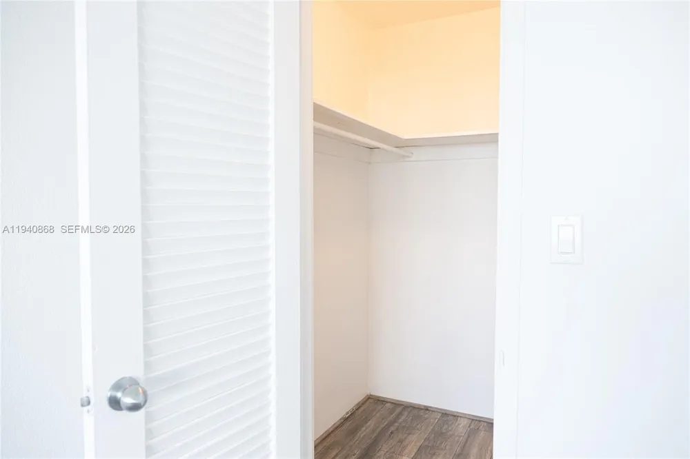 1200 West Ave #708 Miami Beach, FL 33139