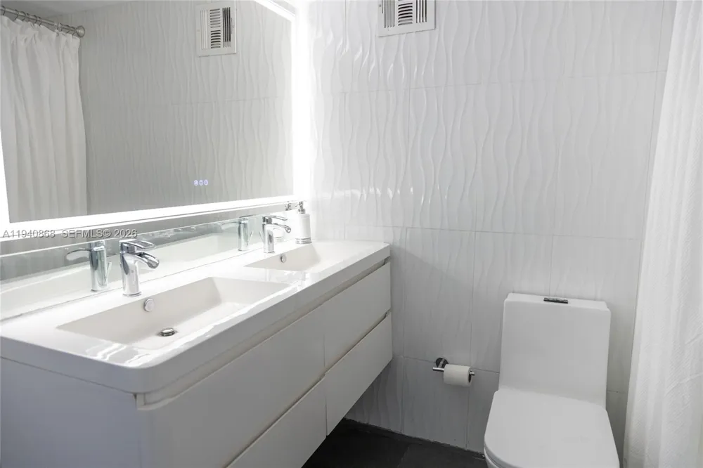 1200 West Ave #708 Miami Beach, FL 33139