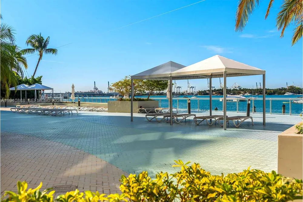 1200 West Ave #708 Miami Beach, FL 33139