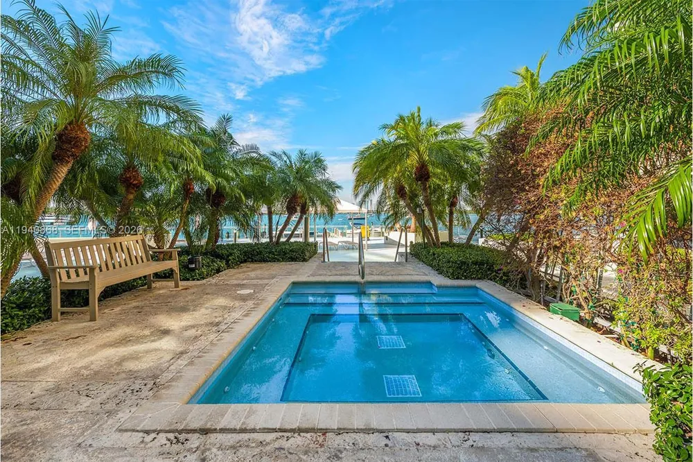 1200 West Ave #708 Miami Beach, FL 33139