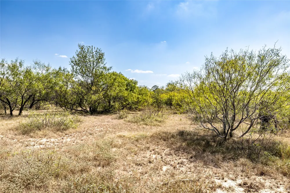 2 Track Road Dale, TX 78616