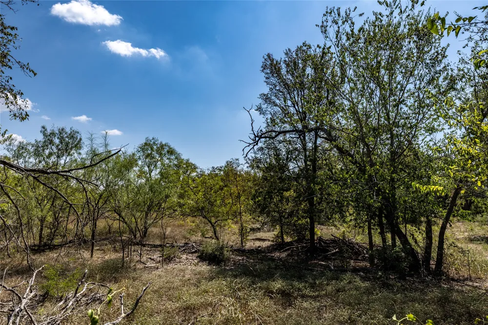 2 Track Road Dale, TX 78616