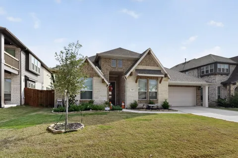 205 Lakewood Lane