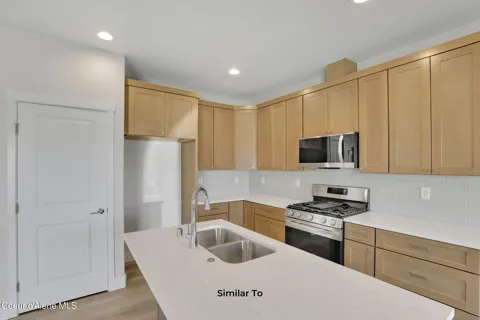 607 Creative Way #(Lot 19)