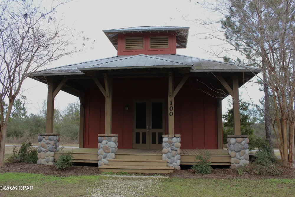 114 Widewater Circle Wewahitchka, FL 32465