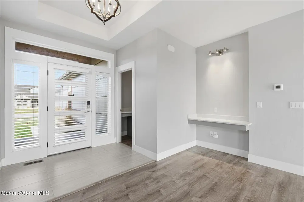 3294 W Giovanni Lane Hayden, ID 83835