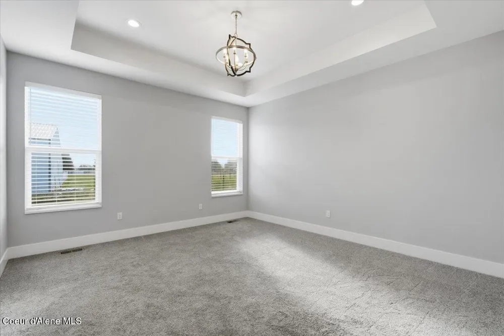 3294 W Giovanni Lane Hayden, ID 83835
