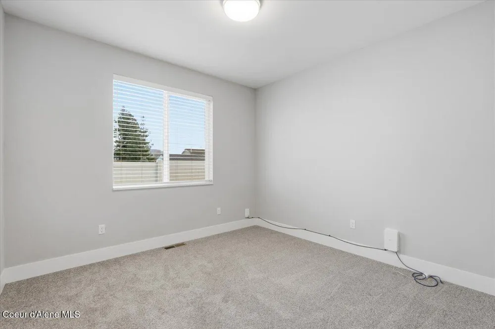 3294 W Giovanni Lane Hayden, ID 83835