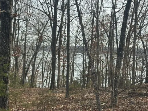 lakeview Circle
