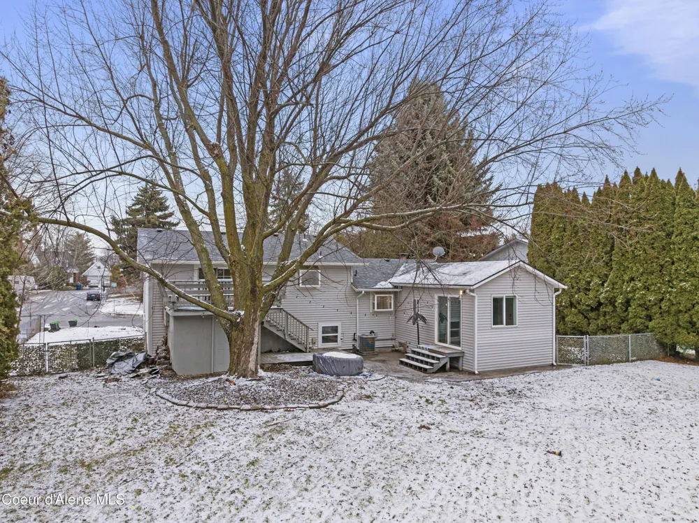 206 S MOEN STREET Spokane Valley, WA 99016