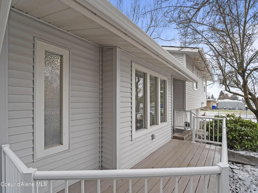 206 S MOEN STREET Spokane Valley, WA 99016