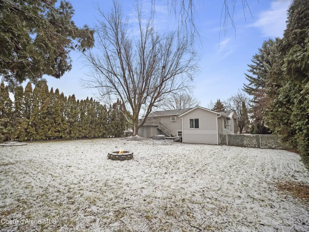 206 S MOEN STREET Spokane Valley, WA 99016