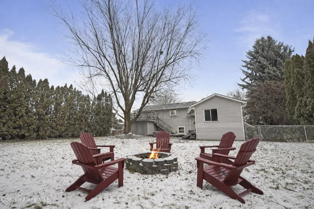 206 S MOEN STREET Spokane Valley, WA 99016