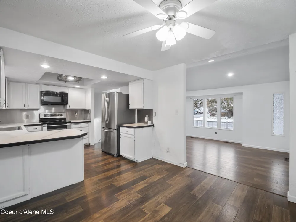 206 S MOEN STREET Spokane Valley, WA 99016