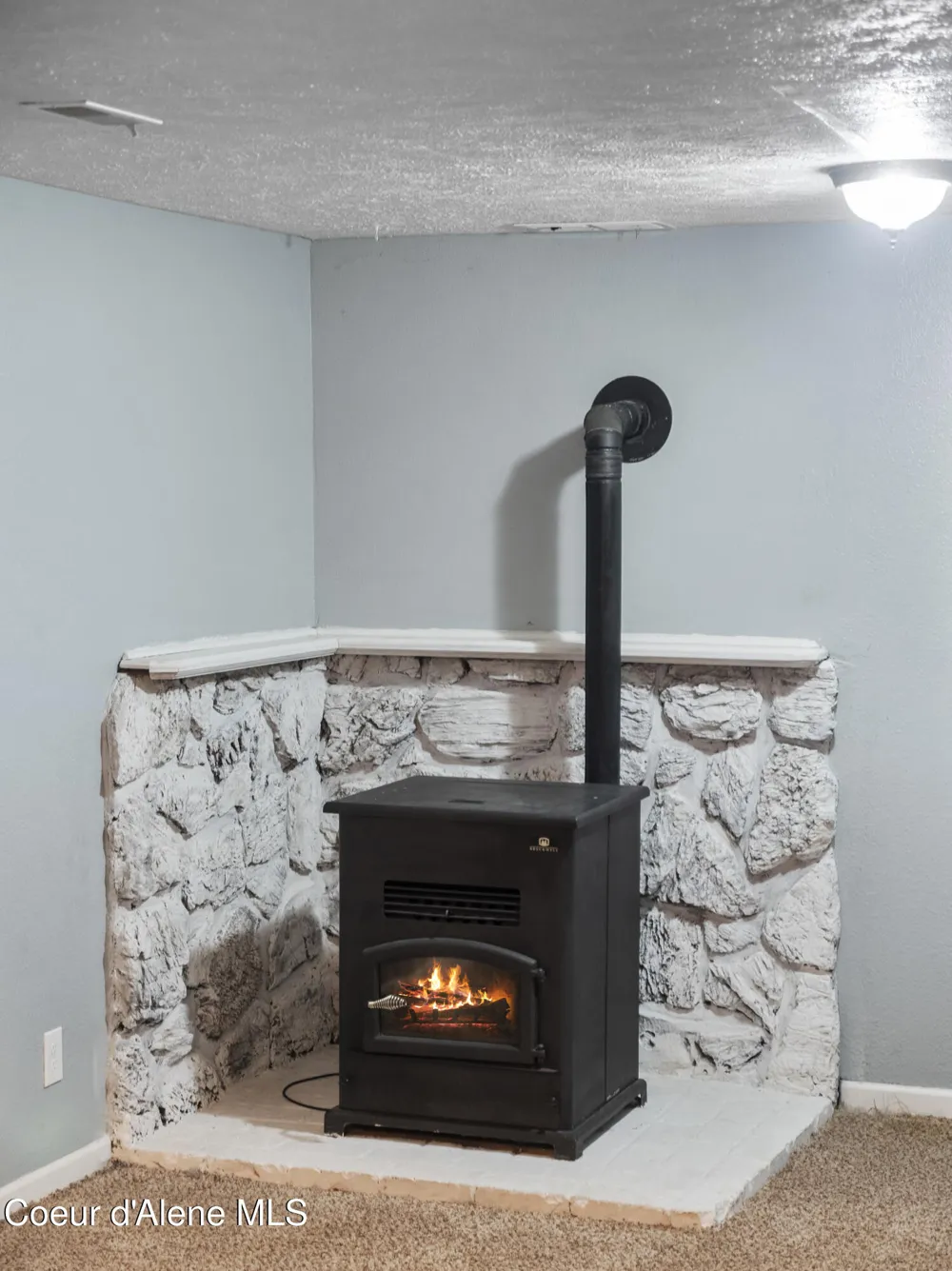 206 S MOEN STREET Spokane Valley, WA 99016