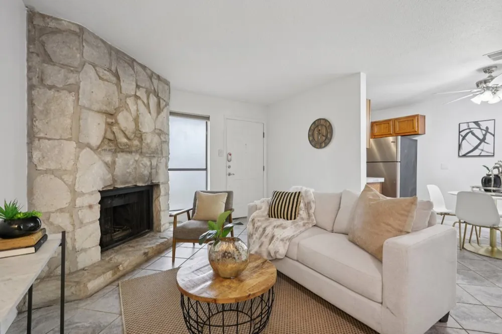 4307 S 1st Street #106