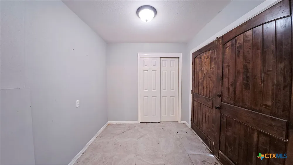 676 County Road 426 El Campo, TX 77437