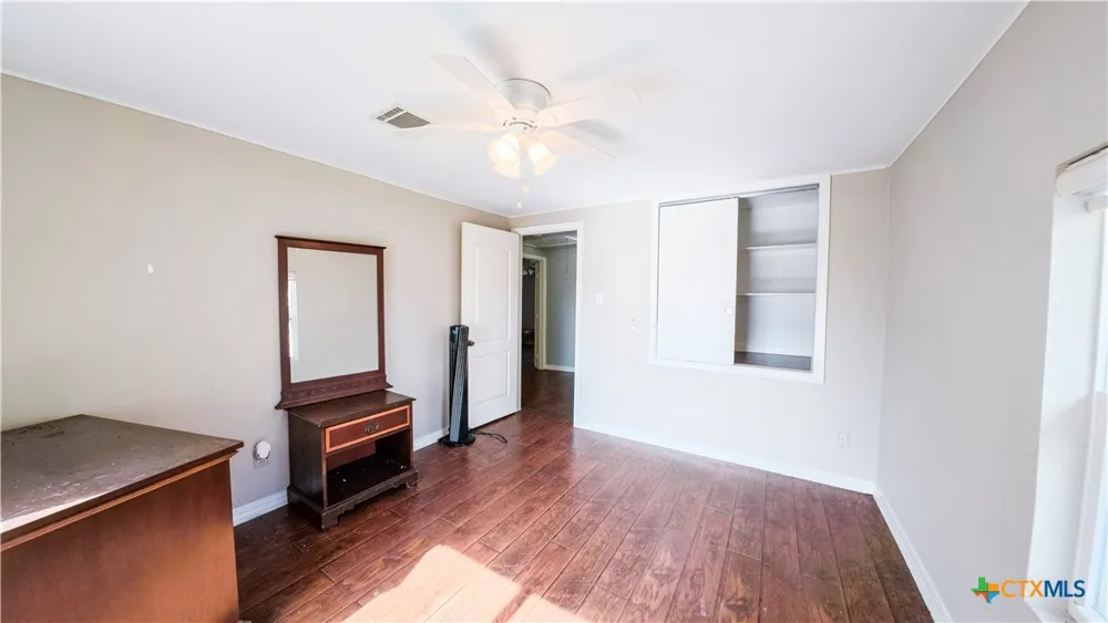676 County Road 426 El Campo, TX 77437