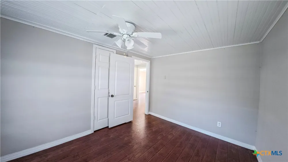 676 County Road 426 El Campo, TX 77437