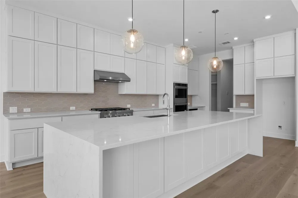 2321 Council Springs Pass Leander, TX 78641