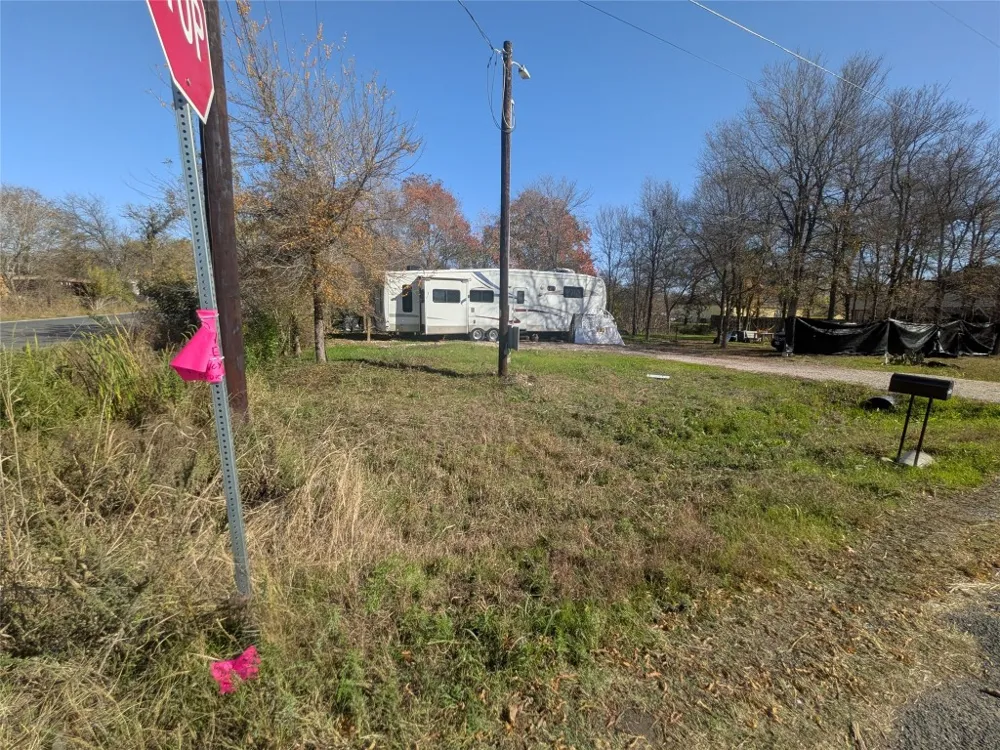14800 Vevey Drive Del Valle, TX 78617