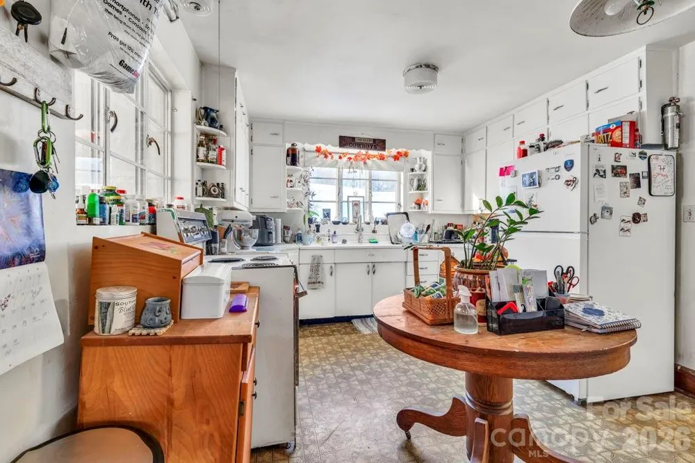 3606 NC Highway 194 S Sugar Grove, NC 28679