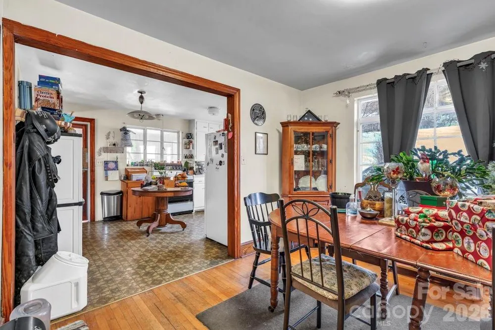 3606 NC Highway 194 S Sugar Grove, NC 28679