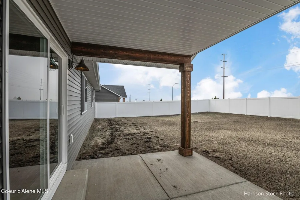 12182 LENNON LANE Rathdrum, ID 83858