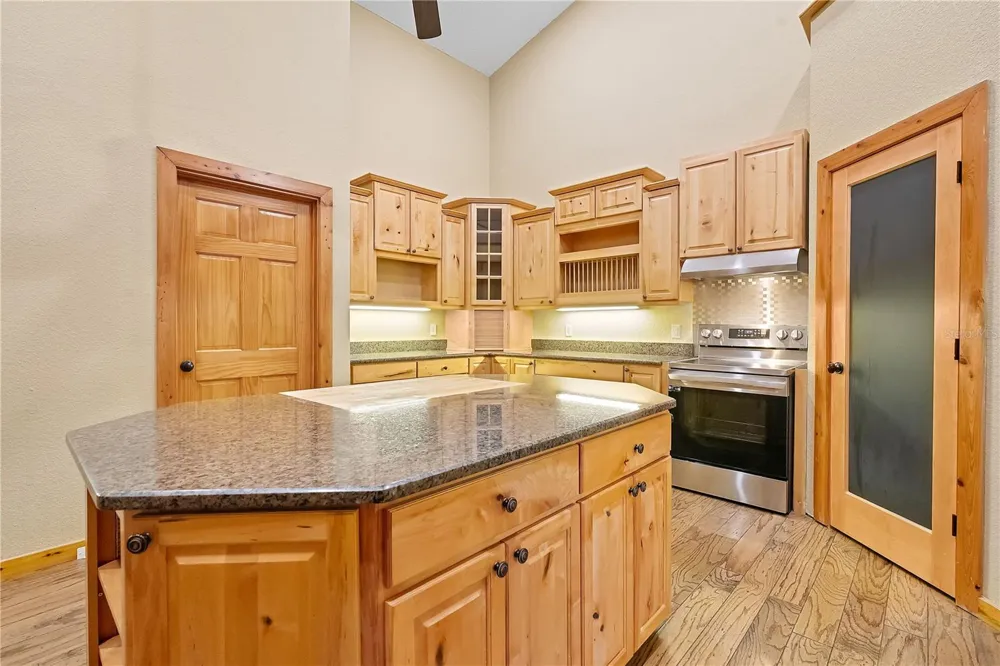 27737 COUNTY ROAD 44A Eustis, FL 32736