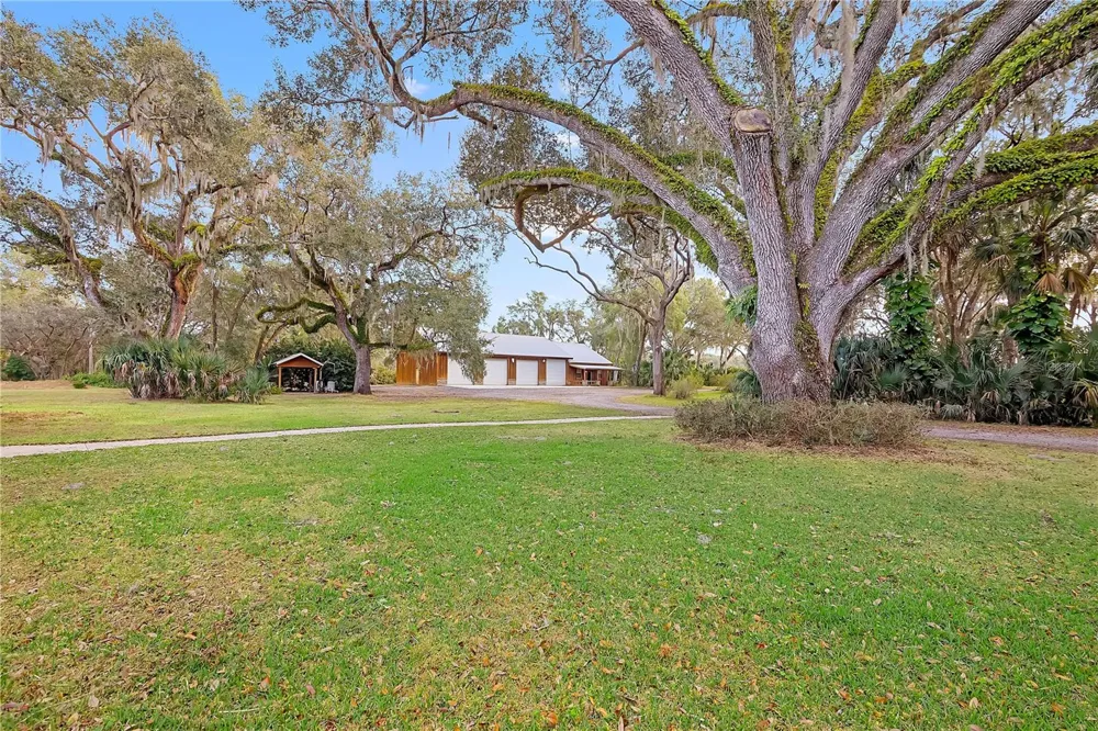 27737 COUNTY ROAD 44A Eustis, FL 32736