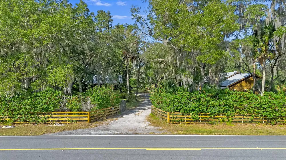27737 COUNTY ROAD 44A Eustis, FL 32736