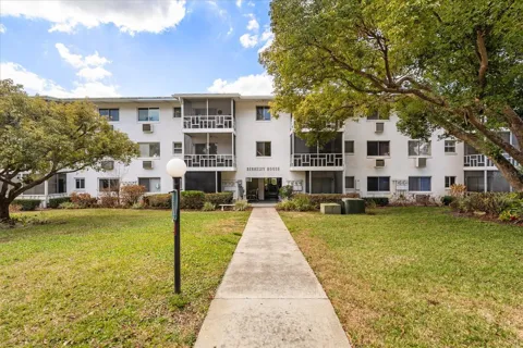 1700 6TH STREET NW #B24