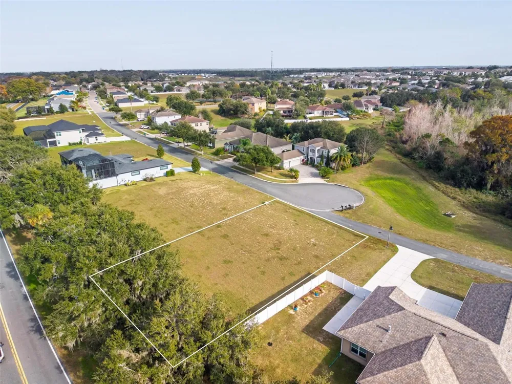 3225 LANDING VIEW Tavares, FL 32778
