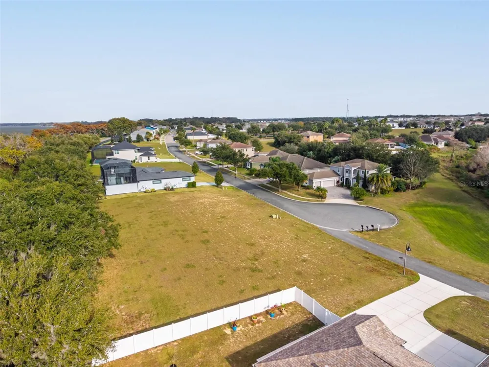 3225 LANDING VIEW Tavares, FL 32778