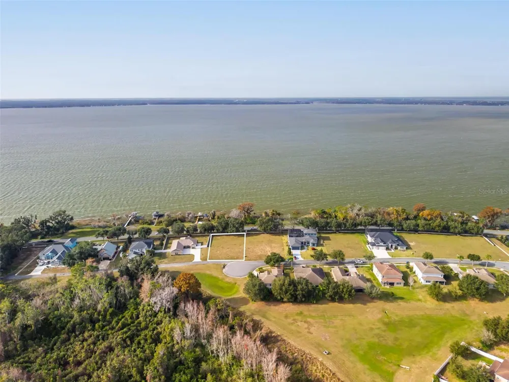 3225 LANDING VIEW Tavares, FL 32778