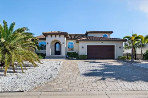 562 RANGER LANE