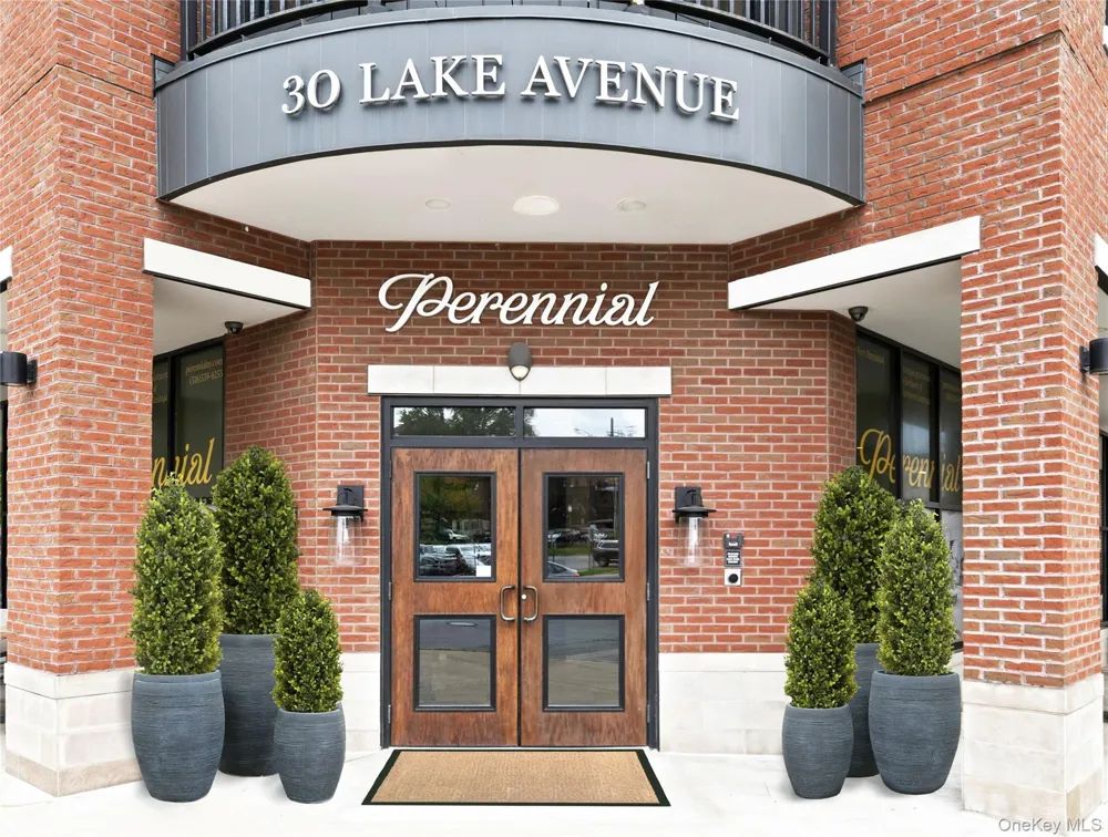 30 Lake Avenue #306 Saratoga Springs, NY 12866