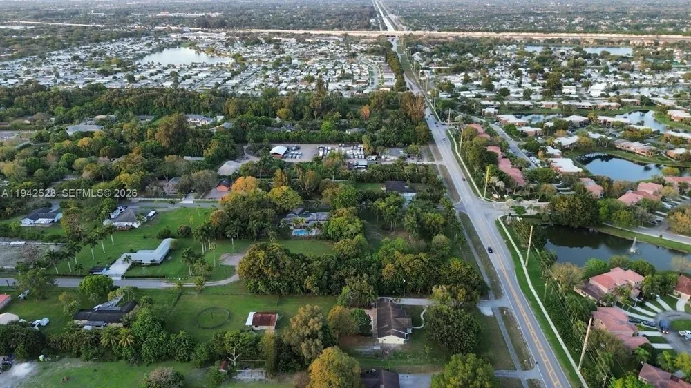 1615 Hiatus Rd Davie, FL 33325