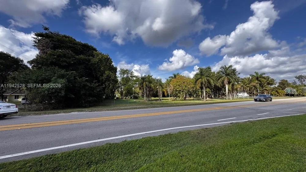 1615 Hiatus Rd Davie, FL 33325