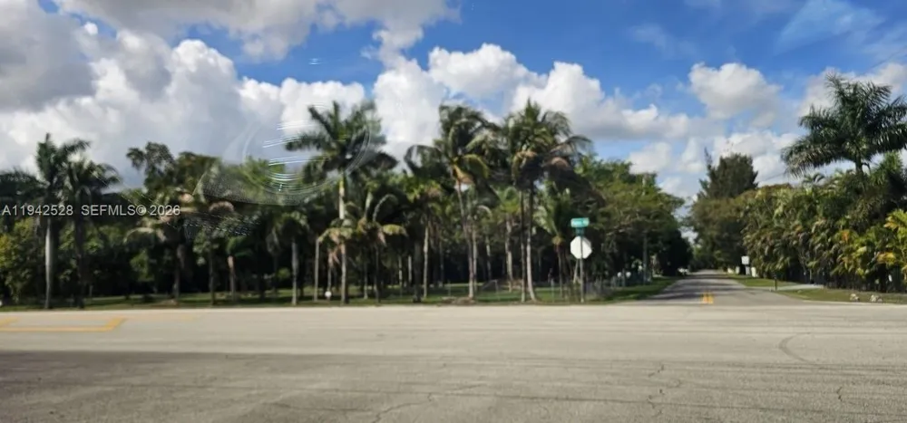 1615 Hiatus Rd Davie, FL 33325