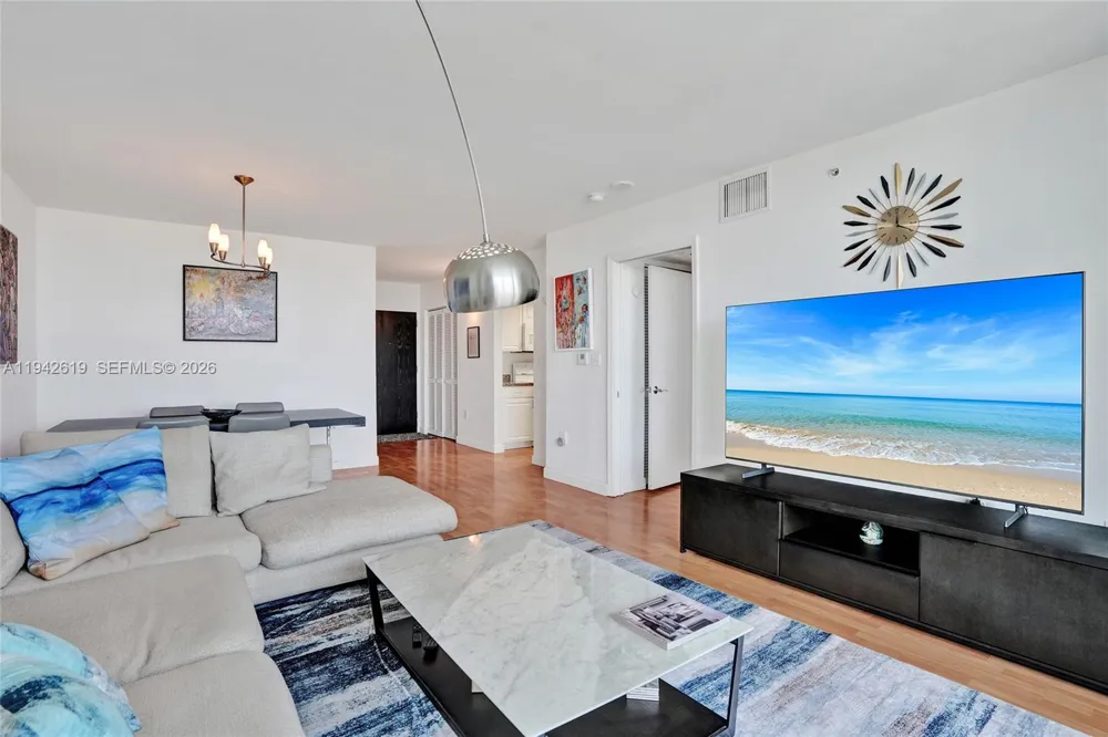 90 Alton Rd #807 Miami Beach, FL 33139